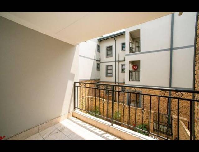 2 BEDROOM APARTMENT FOR SALE IN FAIRLEAD